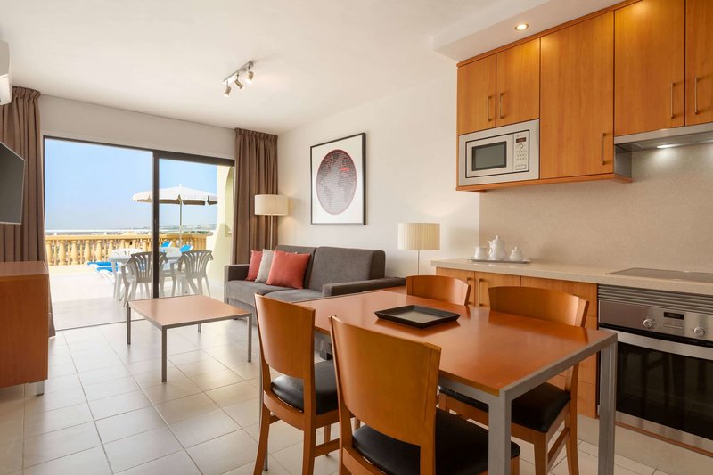 Hotel Ramada Residences by Wyndham Costa Adeje i Algeciras, Spain - Billede 13