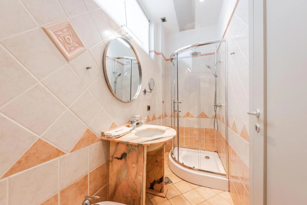 Hotel Aragosta Hotel & Restaurant i Durres, Albania - Billede 26