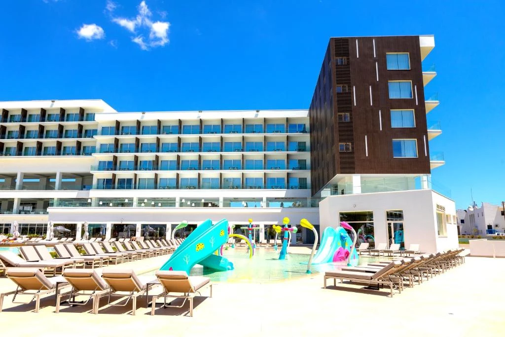 Hotel Chrysomare Beach Hotel & Resort i Cyprus, Cyprus - Billede 6