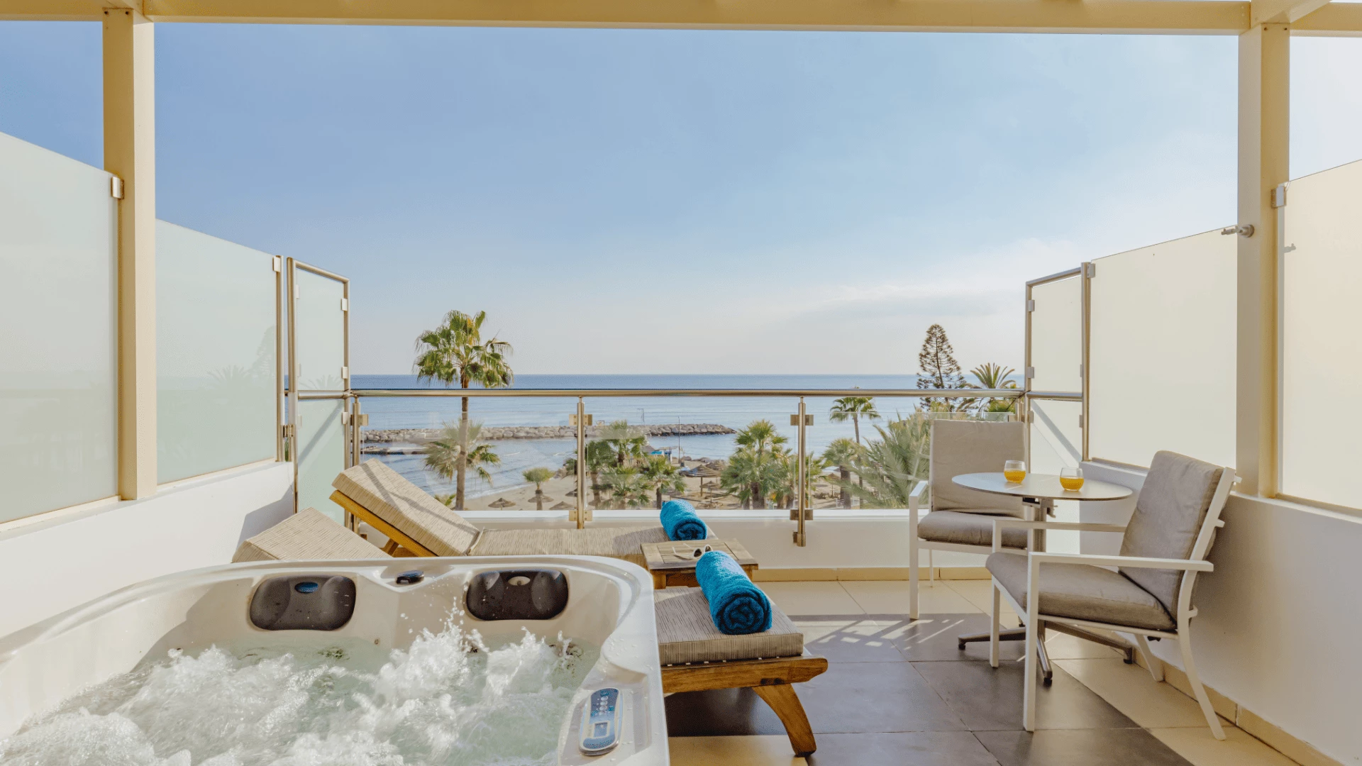 Hotel Golden Bay Beach Hotel i Cyprus, Cyprus - Billede 29