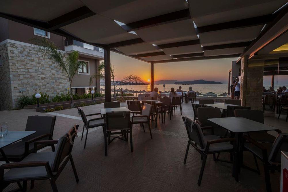 Hotel Golden Bay Suites i Crete, Greece - Billede 29