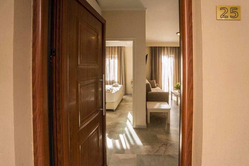 Hotel Golden Bay Suites i Crete, Greece - Billede 34