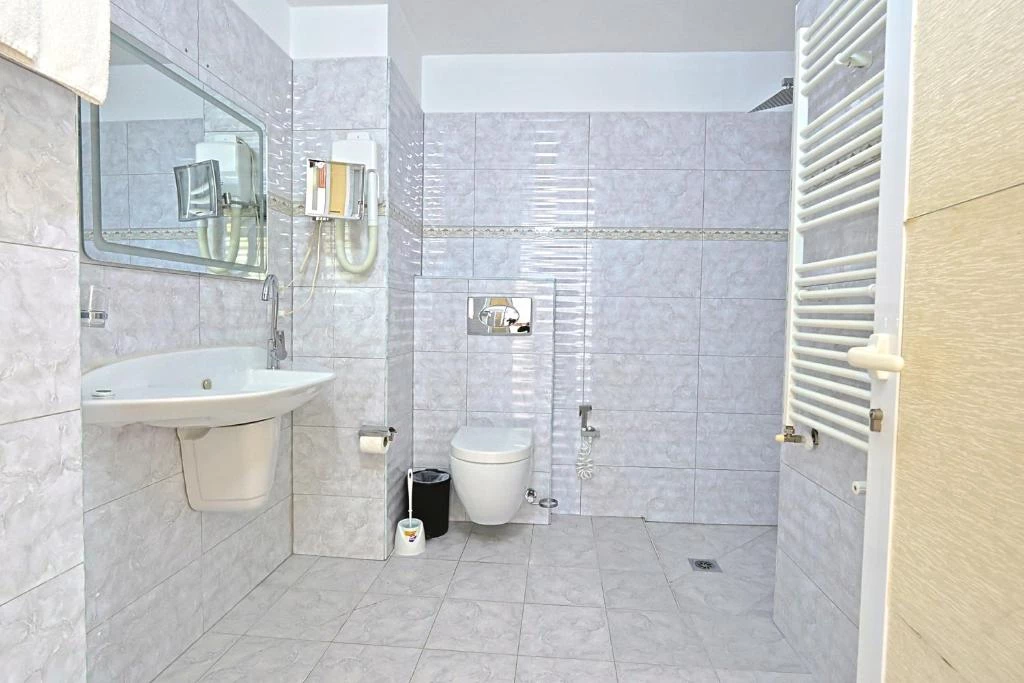 Hotel Hotel Bleart i Durres, Albania - Billede 22