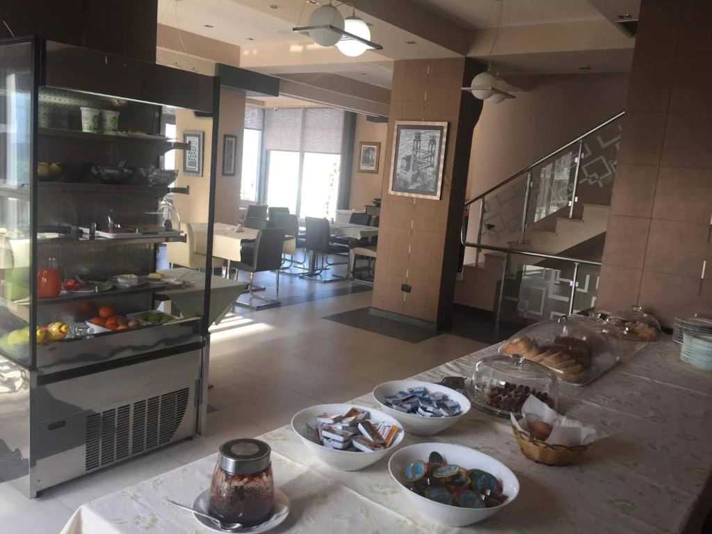 Hotel Hotel Nais Beach i Durres, Albania - Billede 10