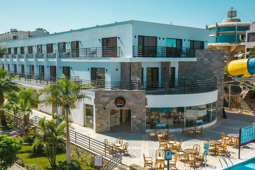 Hotel La Rosa Waves Beach - Couple & Families Only i Hurghada, Egypt - Billede 17