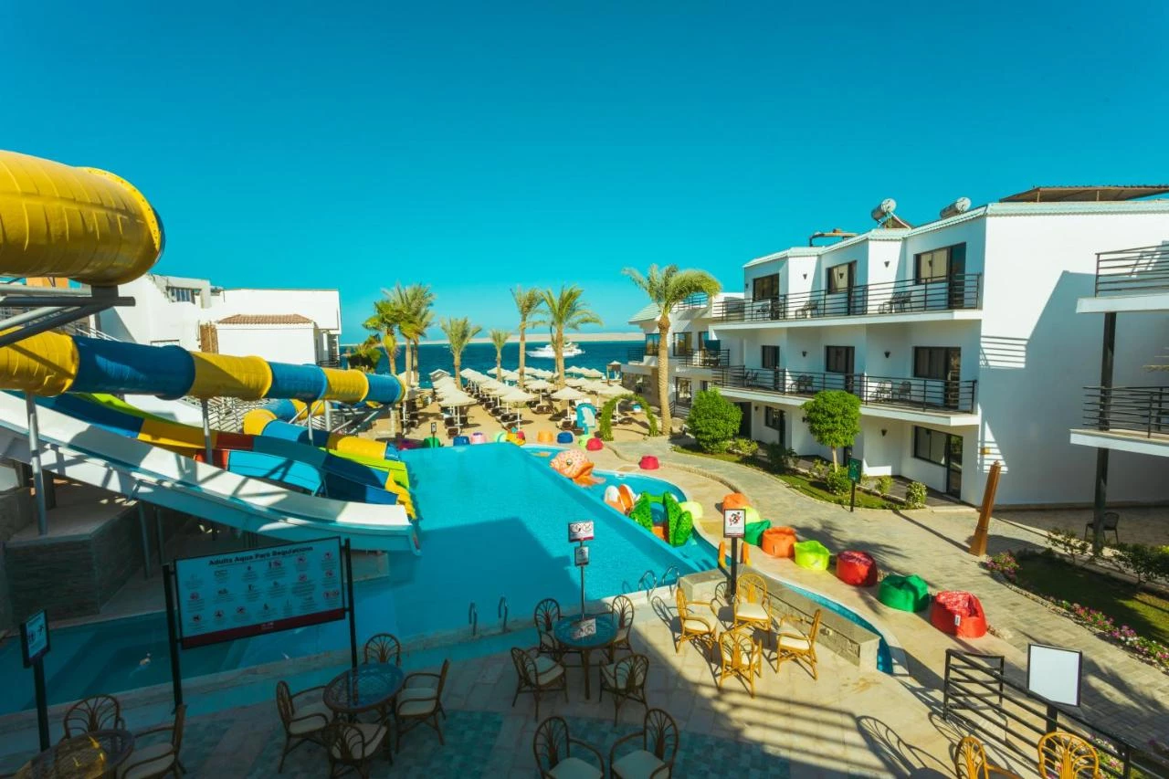 Hotel La Rosa Waves Beach - Couple & Families Only i Hurghada, Egypt - Billede 8