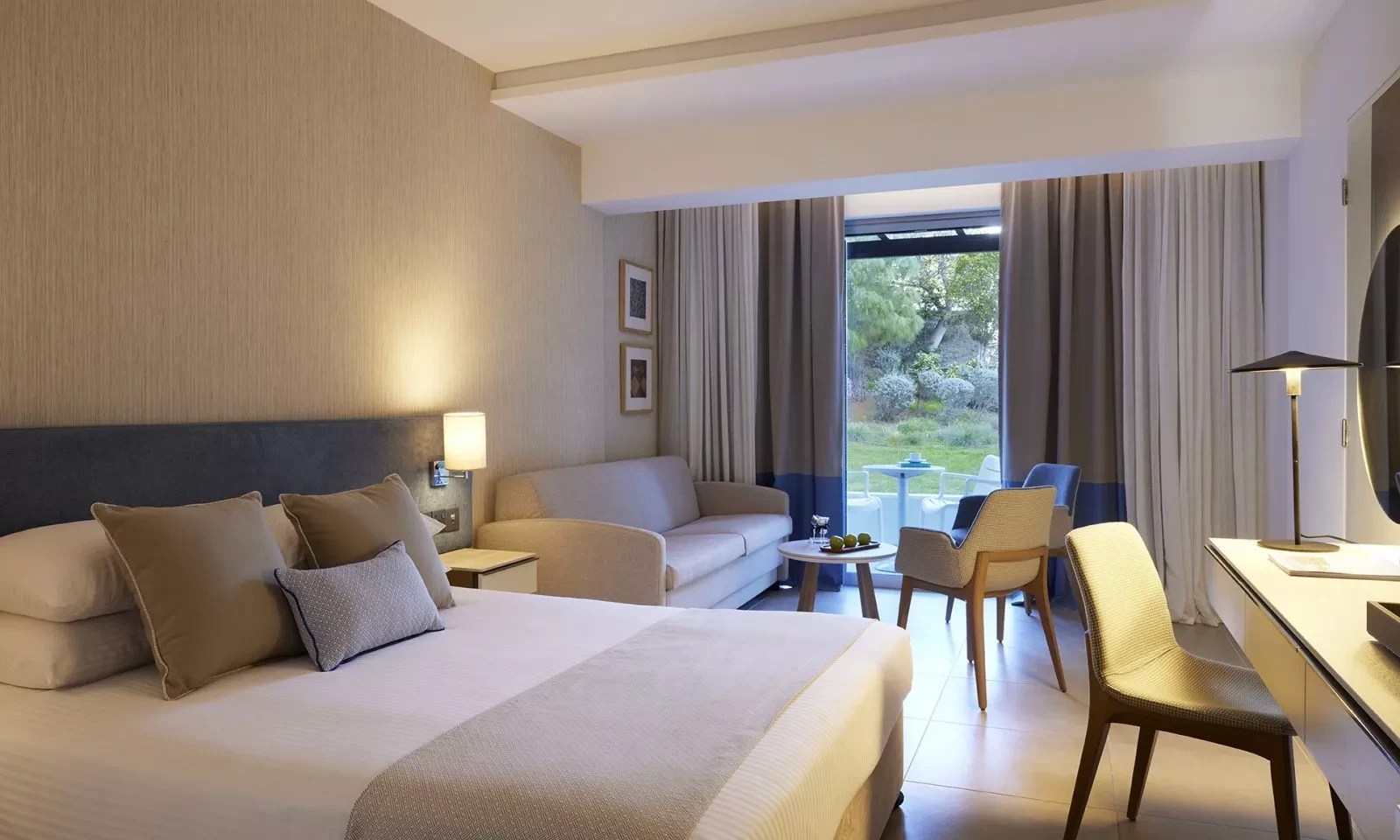 Hotel Mediterranean Beach Hotel i Cyprus, Cyprus - Billede 29