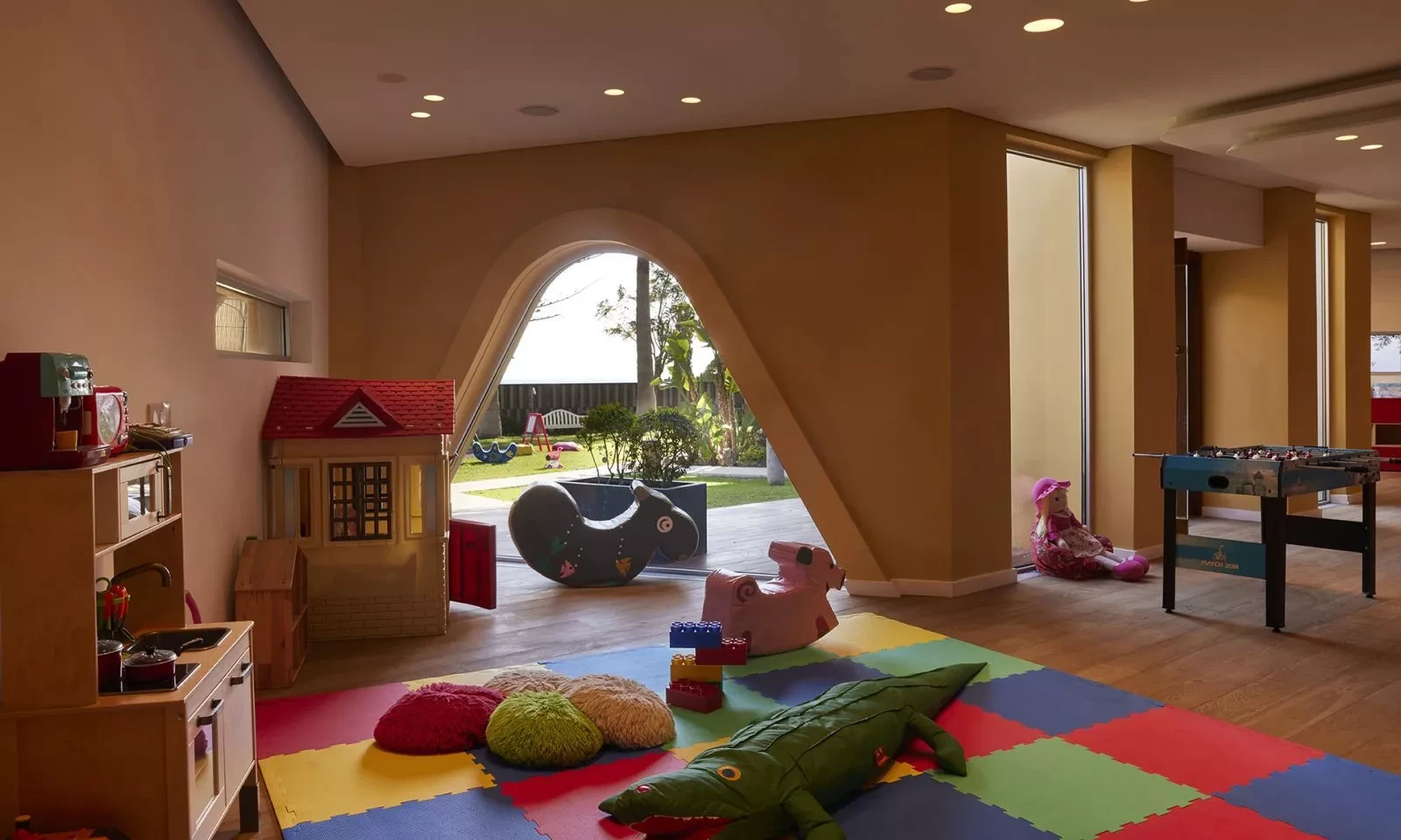 Hotel Mediterranean Beach Hotel i Cyprus, Cyprus - Billede 21