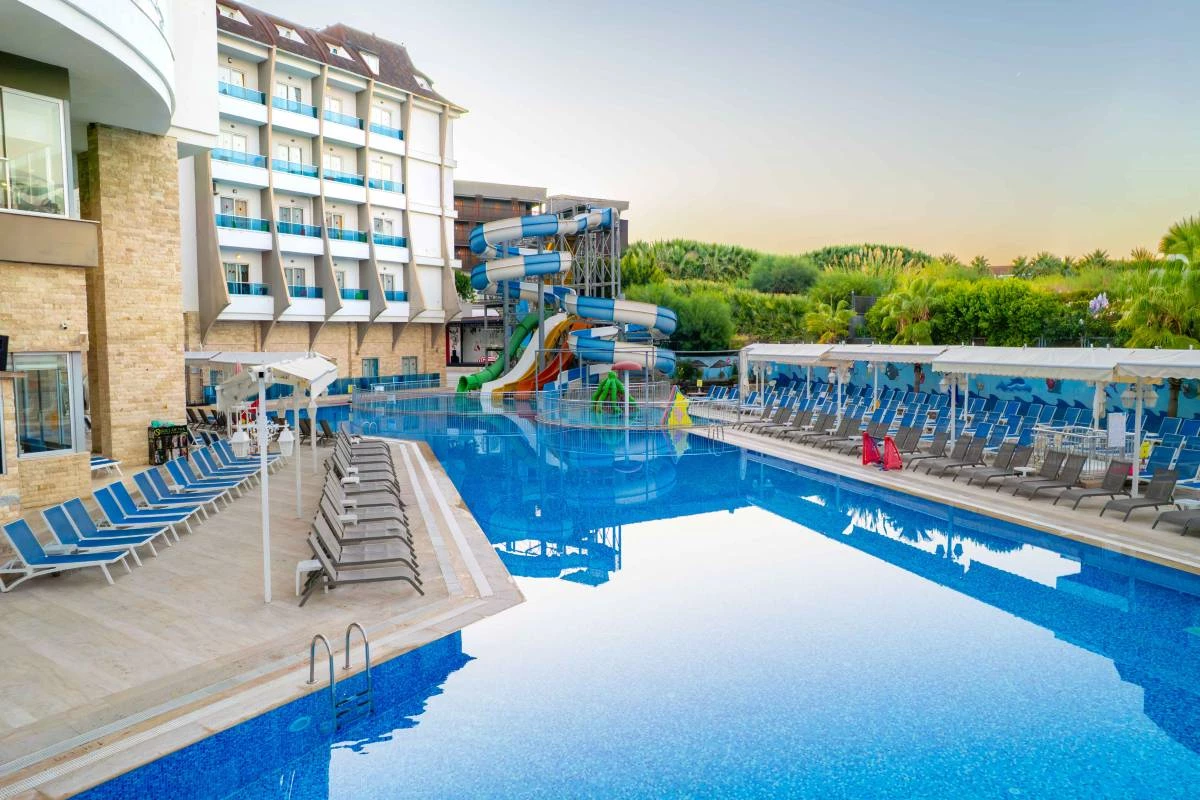 Hotel Ramada Resort By Wyndham Side i Antalya, Turkiet - Billede 8