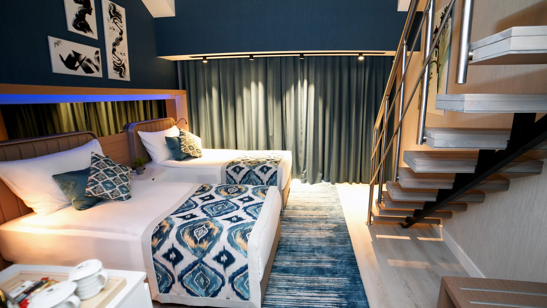 Værelse på Hotel Royal Wings Hotel i Antalya, Turkiet - Billede 3